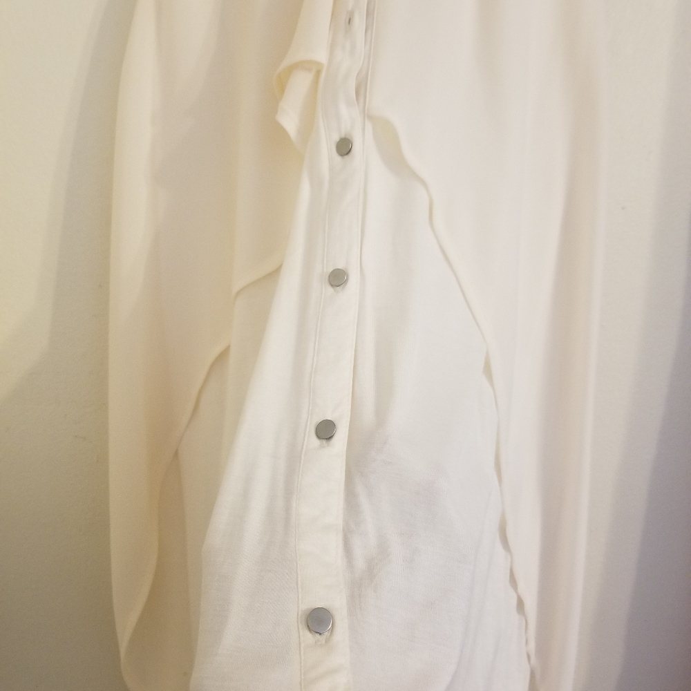 Color Bay Cream sleeveless  The flair outer and fitted  button-down inner
